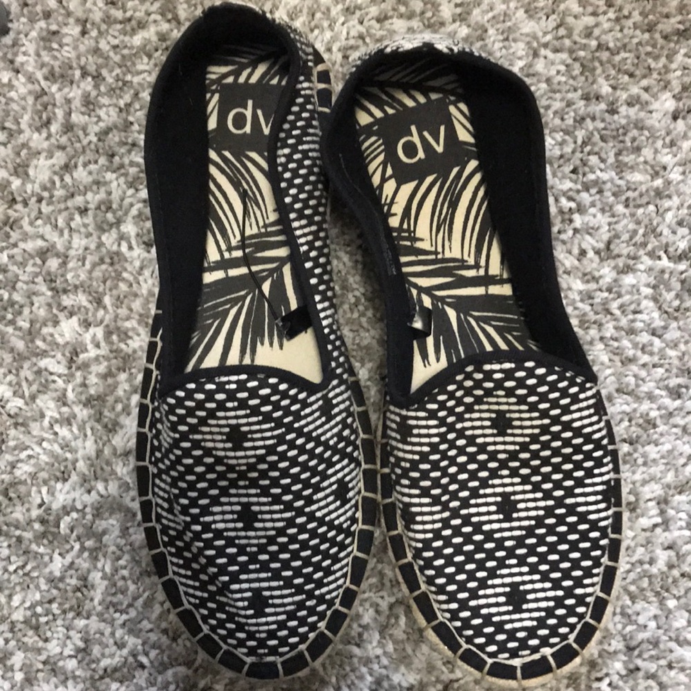 DV flat shoe